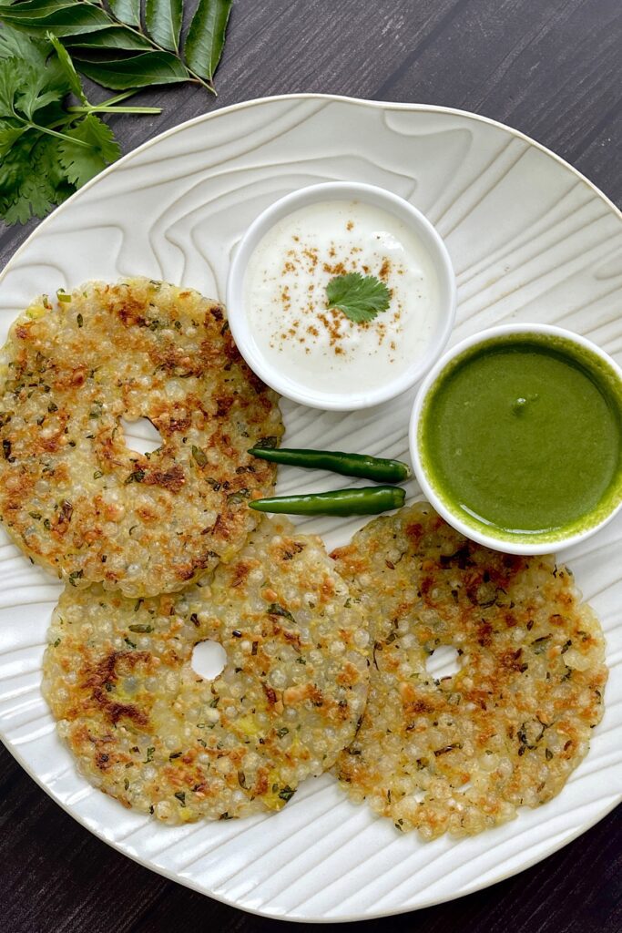 Sabudana thalipeeth | Thalipeeth | How to make sabudana thalipeeth | Vrat recipe | Fasting recipe | Navratri recipe | Shivratri recipe | Ekadashi recipe | Sabudana recipe | Healthy flatbread | Vegan | Gluten free | Upvas recipe | Tea time snack | Easy snack recipe | Breakfast recipe 